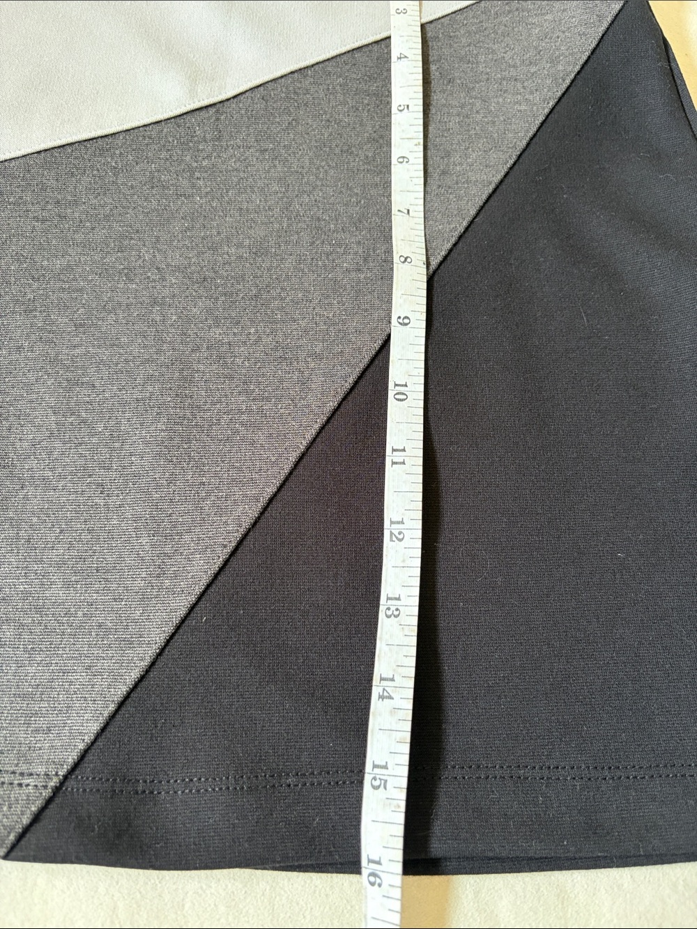 XXI Forever 21 Bodycon Colorblock Mini Skirt | Juniors M/M - Picture 3 of 5